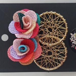 Boutique Vintage Fabric Floral Top w Dangle Gold Tone Spider Web Earrings